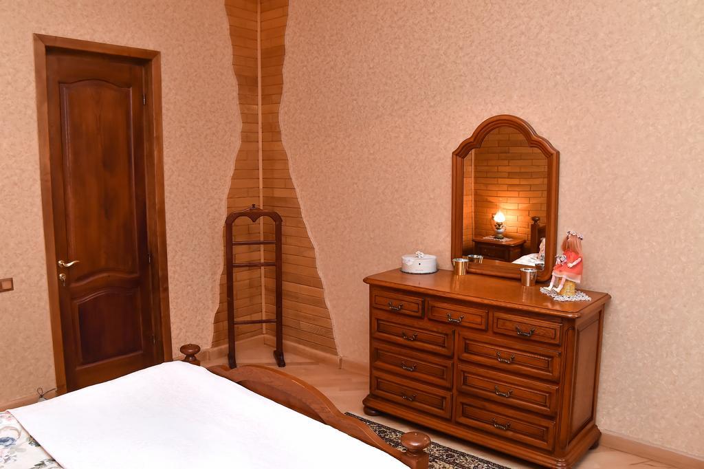 Hotel Sofia à Koutaïssi Extérieur photo