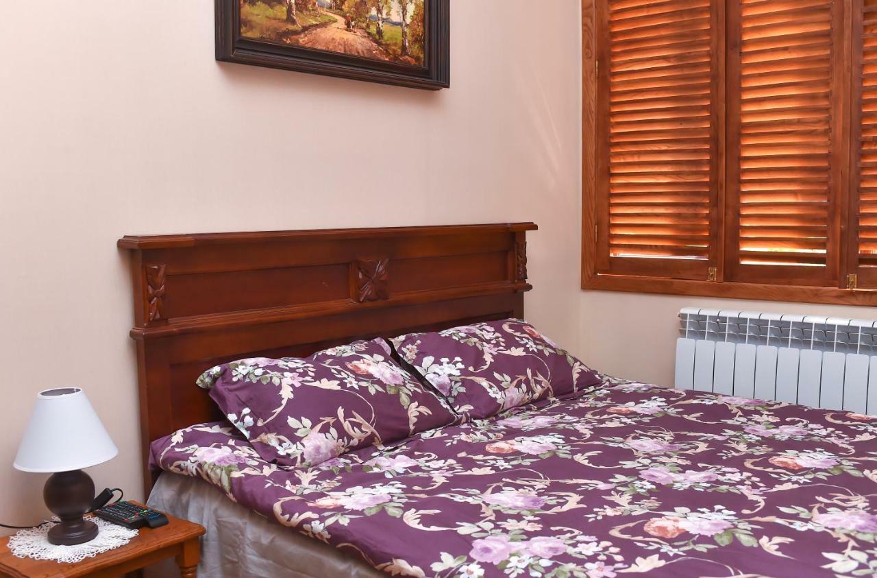 Hotel Sofia à Koutaïssi Extérieur photo